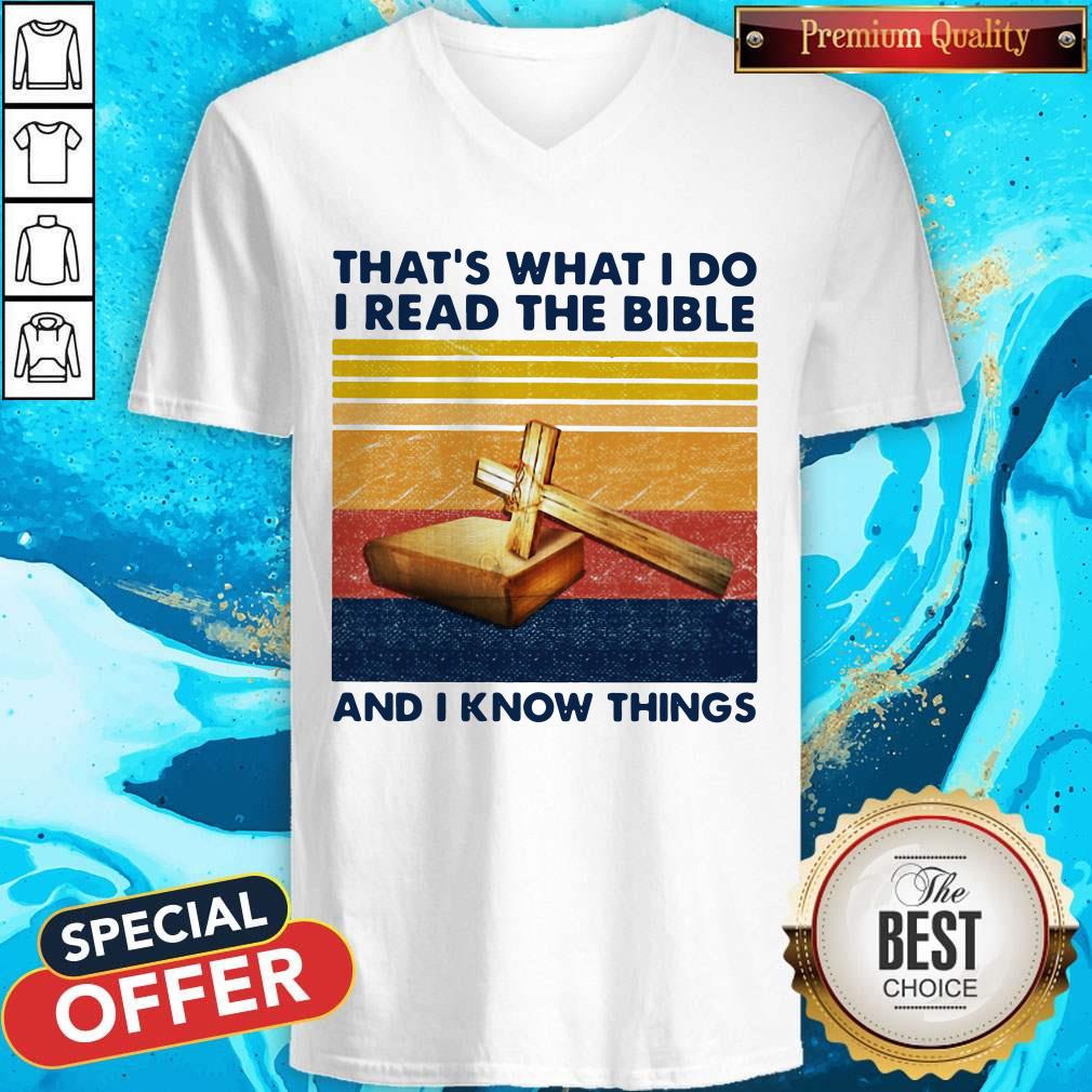Cross That's What I Do I Read The Bible And I Know Things Vintage Retro Shirt