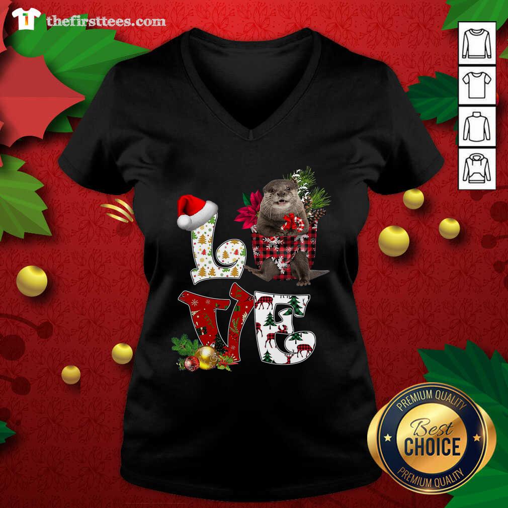 Good Love North American River Otter Merry Christmas Shirt