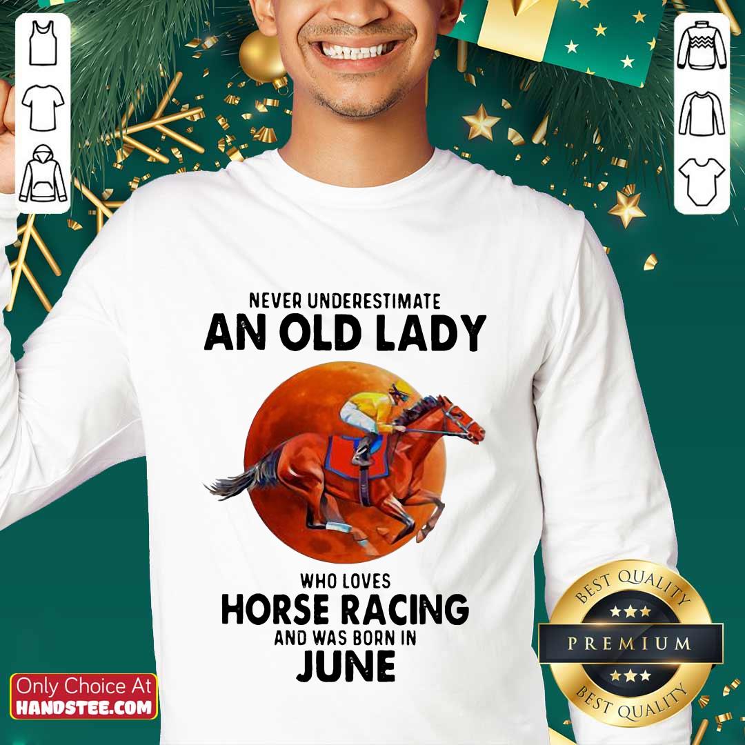 Great 1 Old Lady Who Loves Horse Racing Shirt