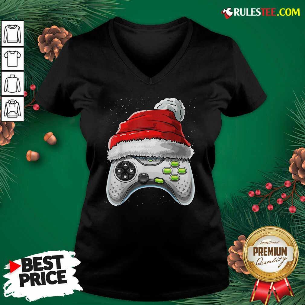 Happy Video Game Controller Santa Hat Christmas Shirt
