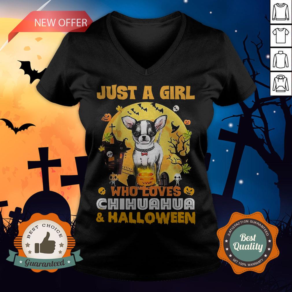 Just A Girl Who Loves Chihuahua And Halloween Shirt