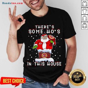 Pretty Kansas City Chiefs Christmas There Is Some Hos In This House Santa Stuck In The Chimney NFL Youth Shirt