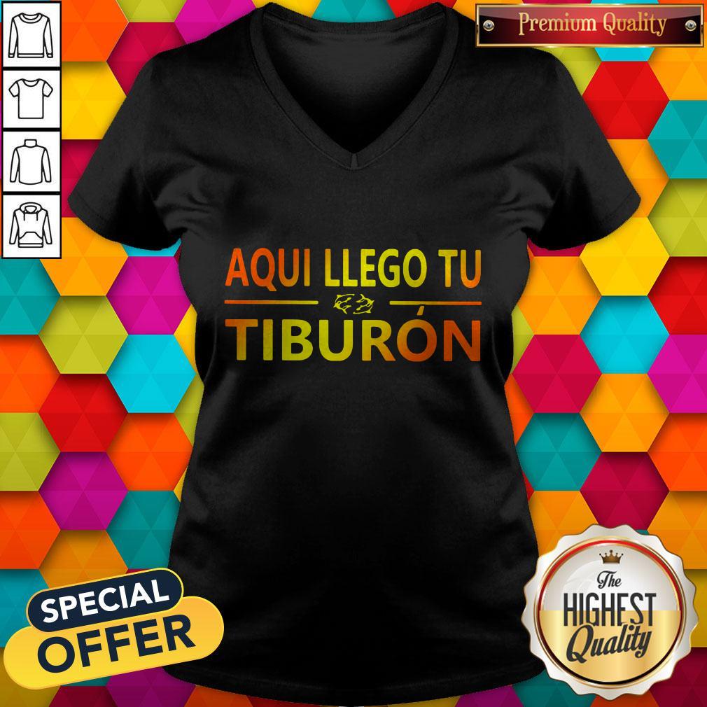 Premium Aqui Llego Tu Tiburon Shirt