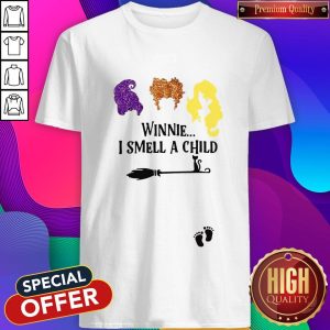 Funny Hocus Pocus Winnie I Smell A Child Shirt