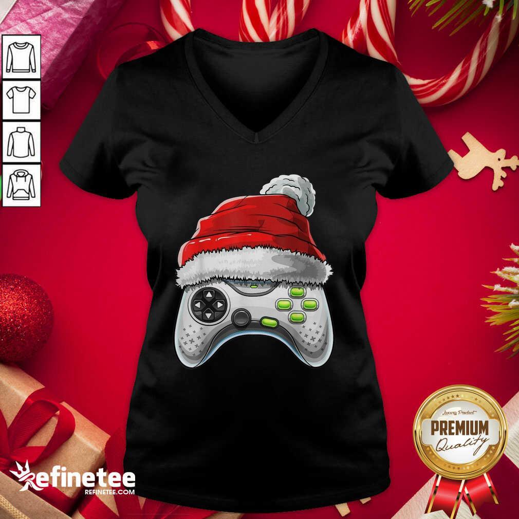 Attractive Video Game Controller Santa Hat Christmas Shirt