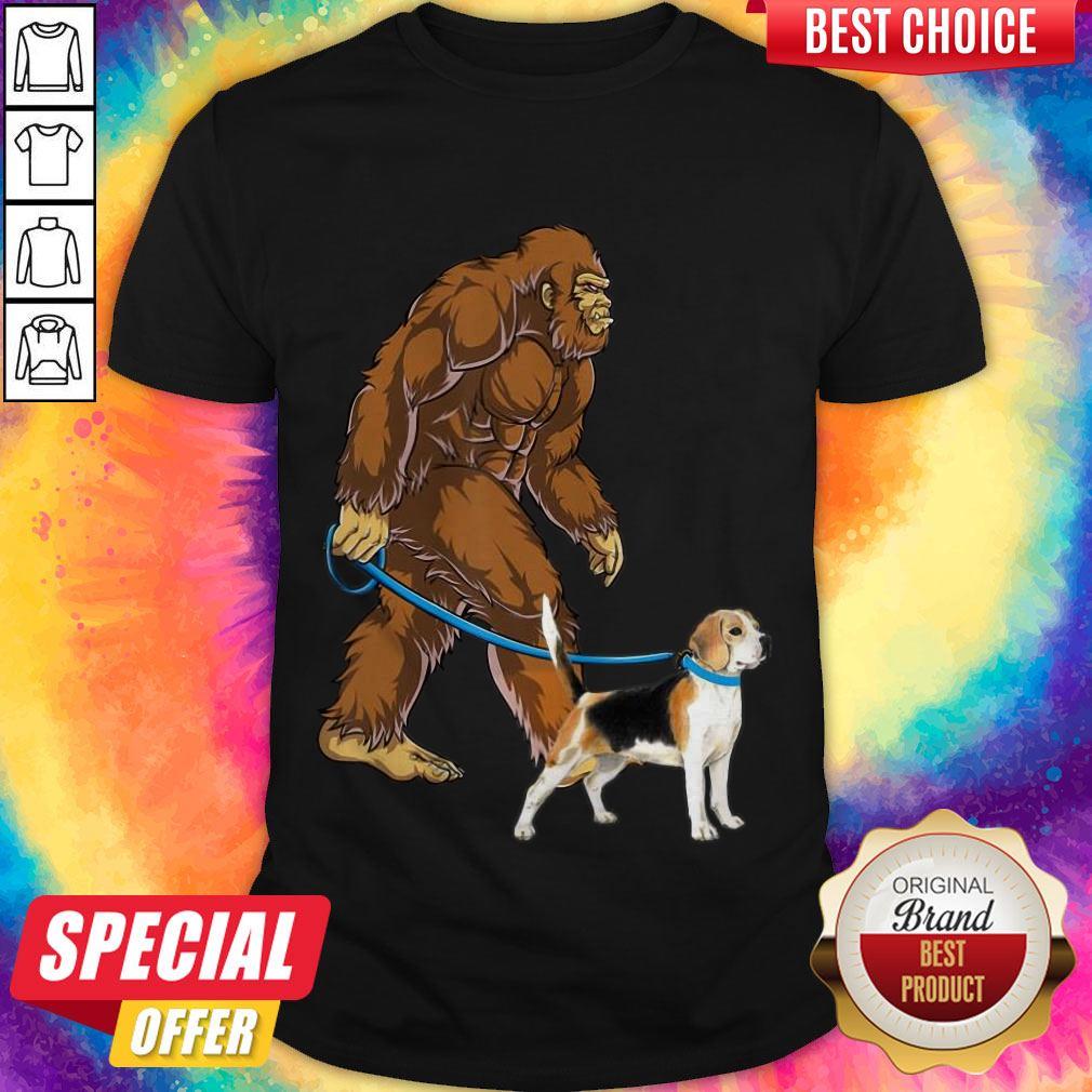 Awesome Bigfoot Walking With Beagle-Harrier Shirt