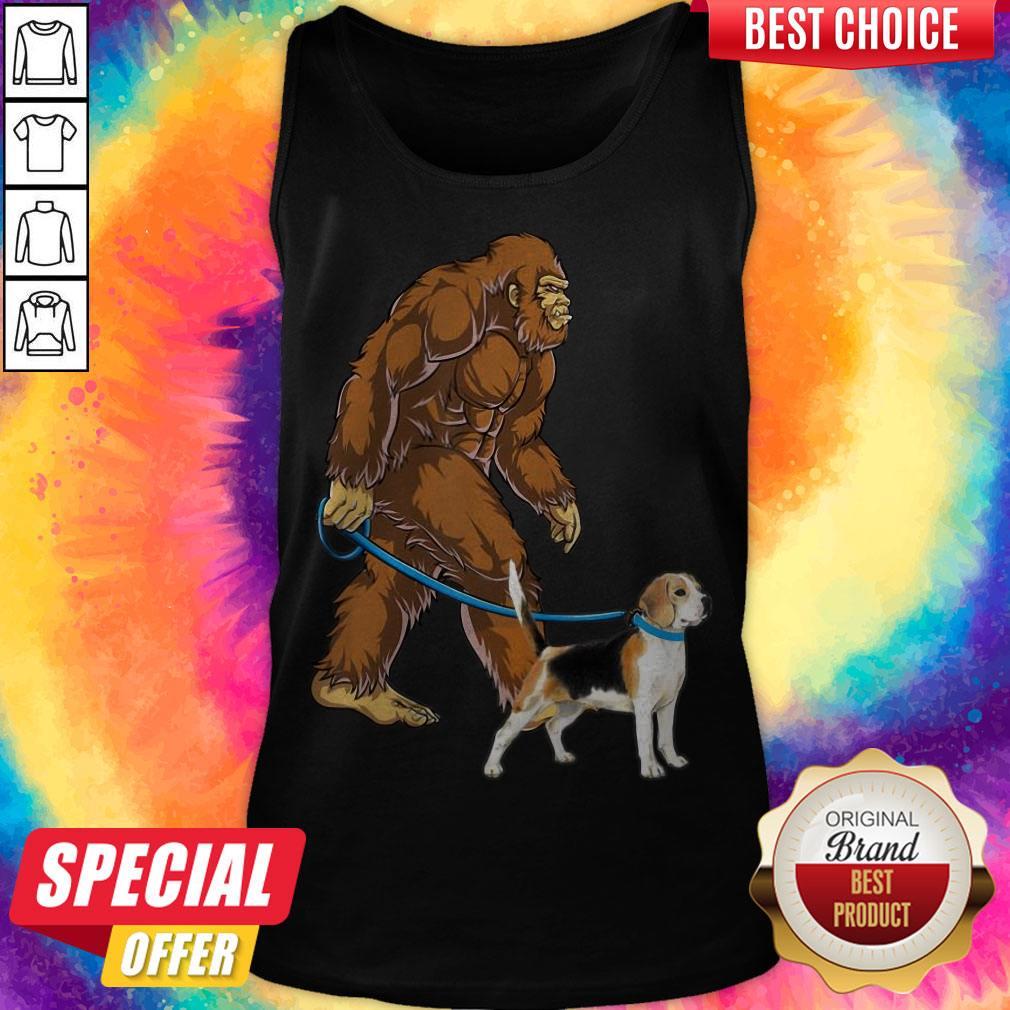 Awesome Bigfoot Walking With Beagle-Harrier Shirt