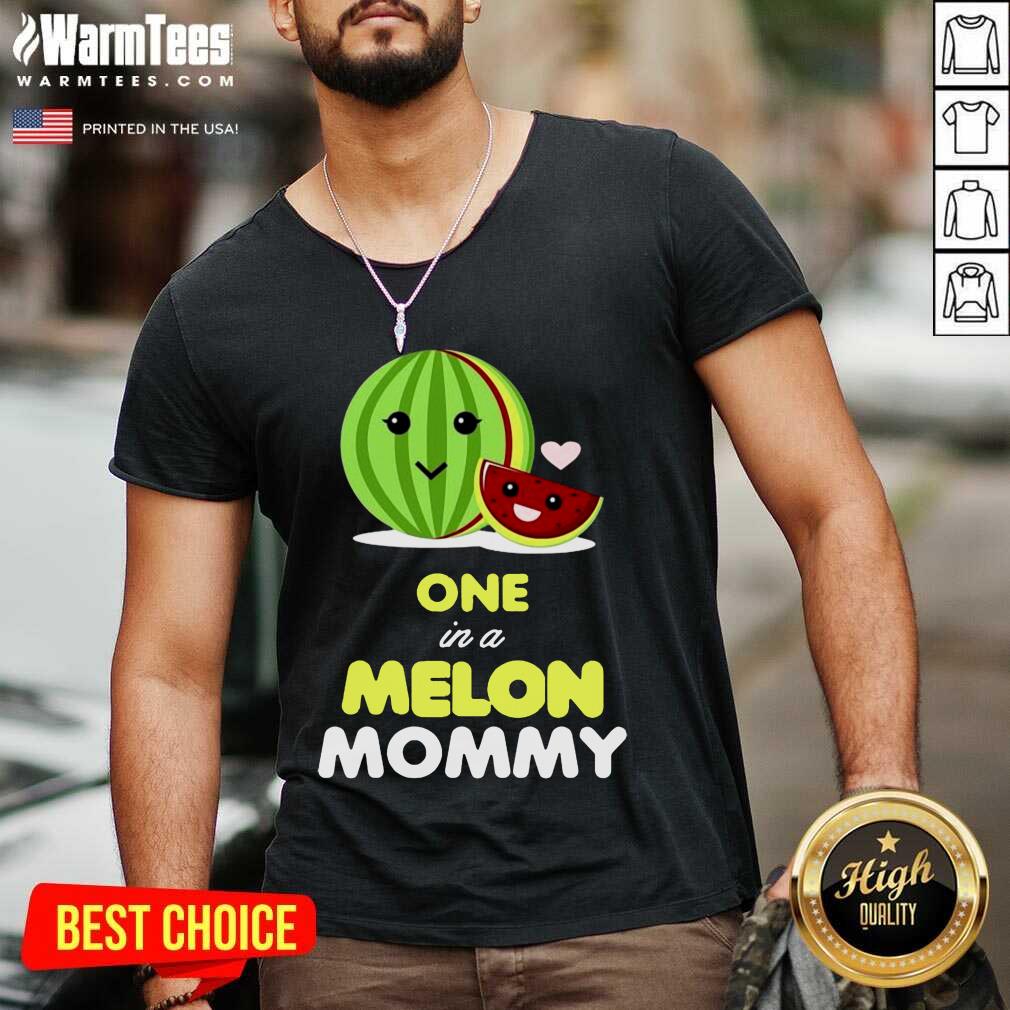 Awesome One In A Melon Mom Funny Fruit Watermelon Mom Shirt