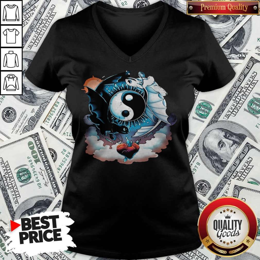 Awesome Toothless Dragon And His Girlfriend Heart Moon Shirt