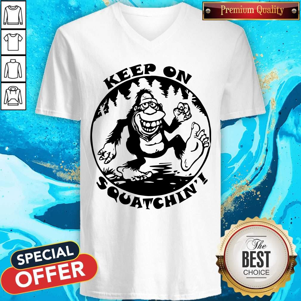 Bigfoot Mouse Pad Keep On Squatchin Shirt
