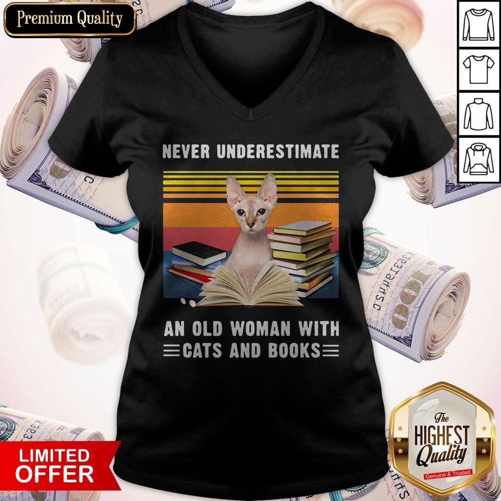 funny-never-underestimate-an-old-woman-with-cats-and-books-sphynx-cat-vintage-retro-v-neck.jpg