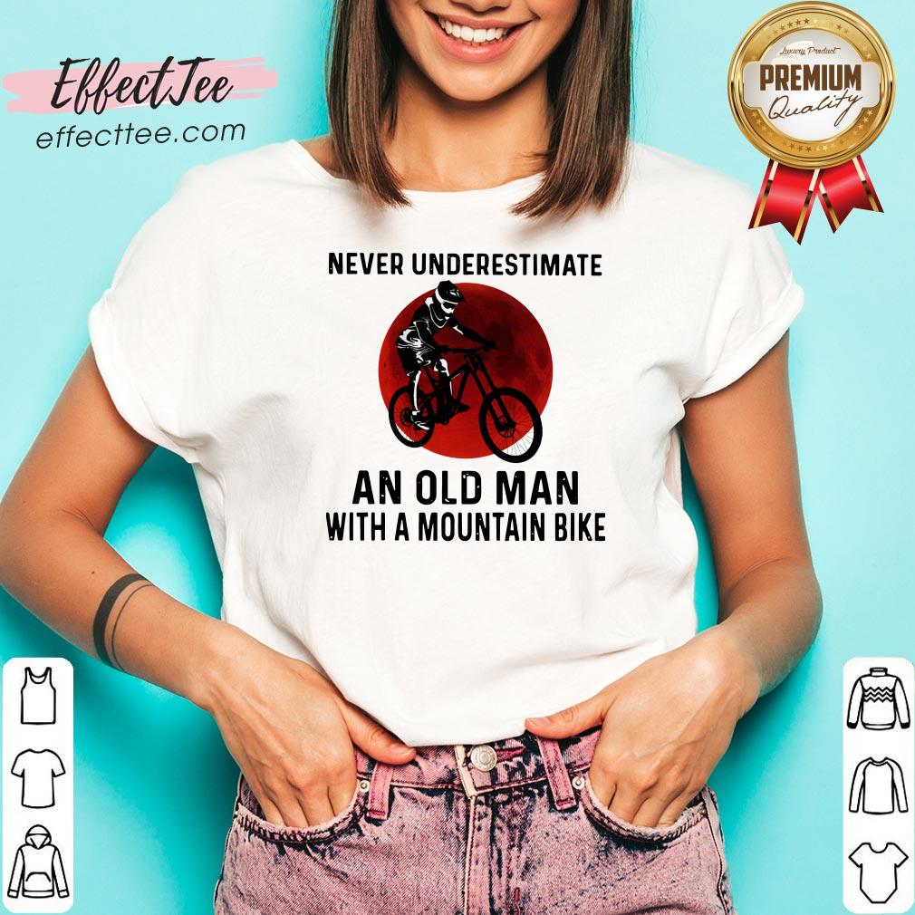 Hot Never Underestimate An Old Man With A Mountain Bike Blood Moon Shirt