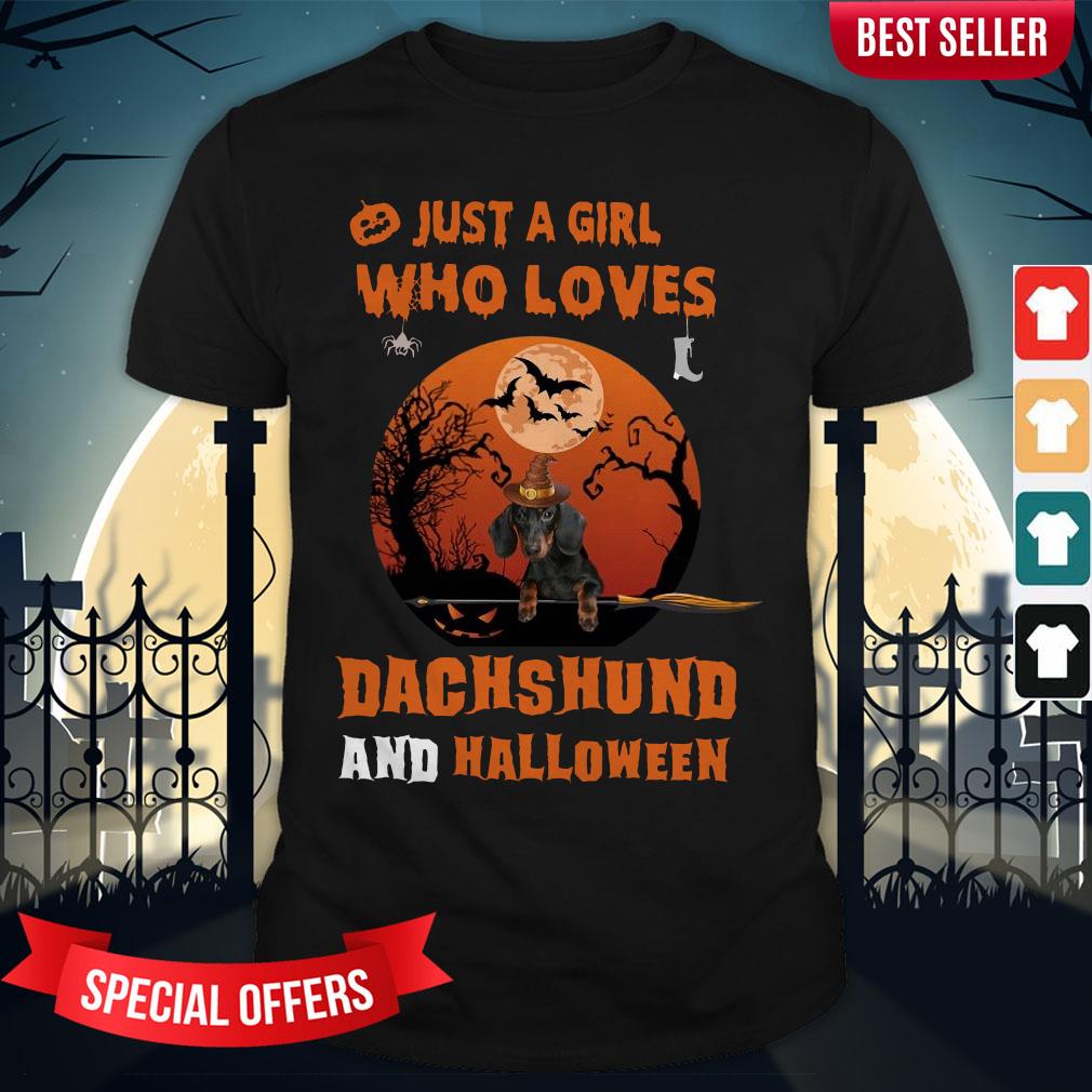 Just A Girl Who Loves Dachshund Halloween T-Shirt