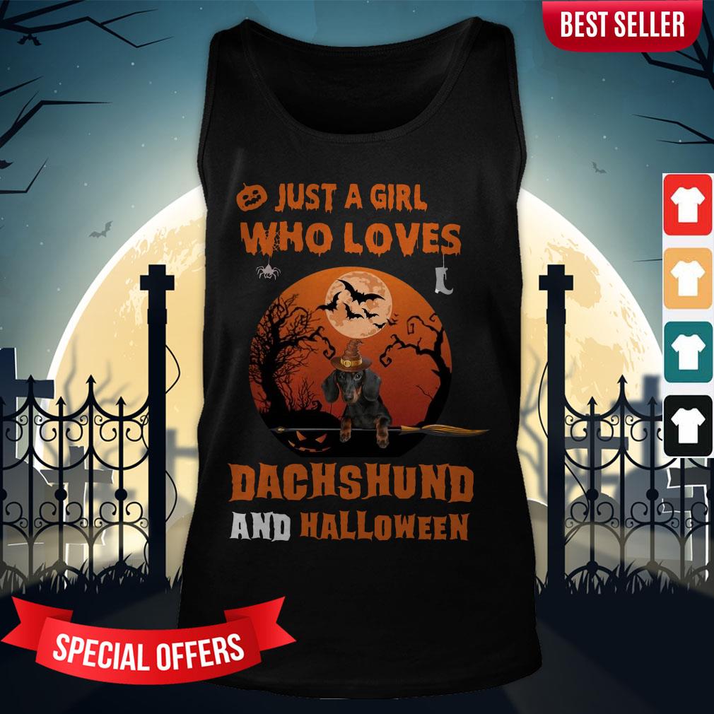 Just A Girl Who Loves Dachshund Halloween T-Shirt