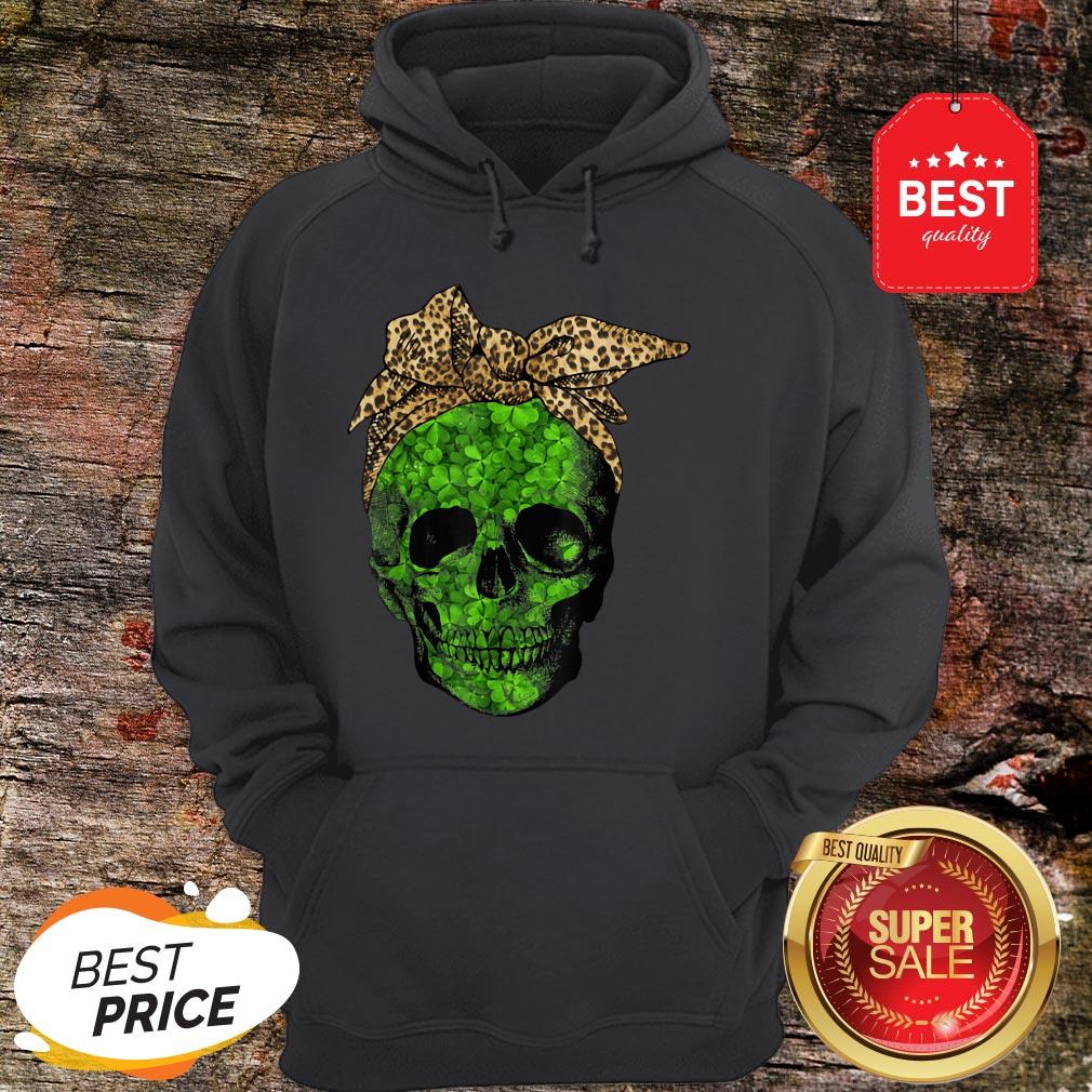 Leopard Bandana Shamrock Skull St Patrick’s Day Gifts T-Shirt