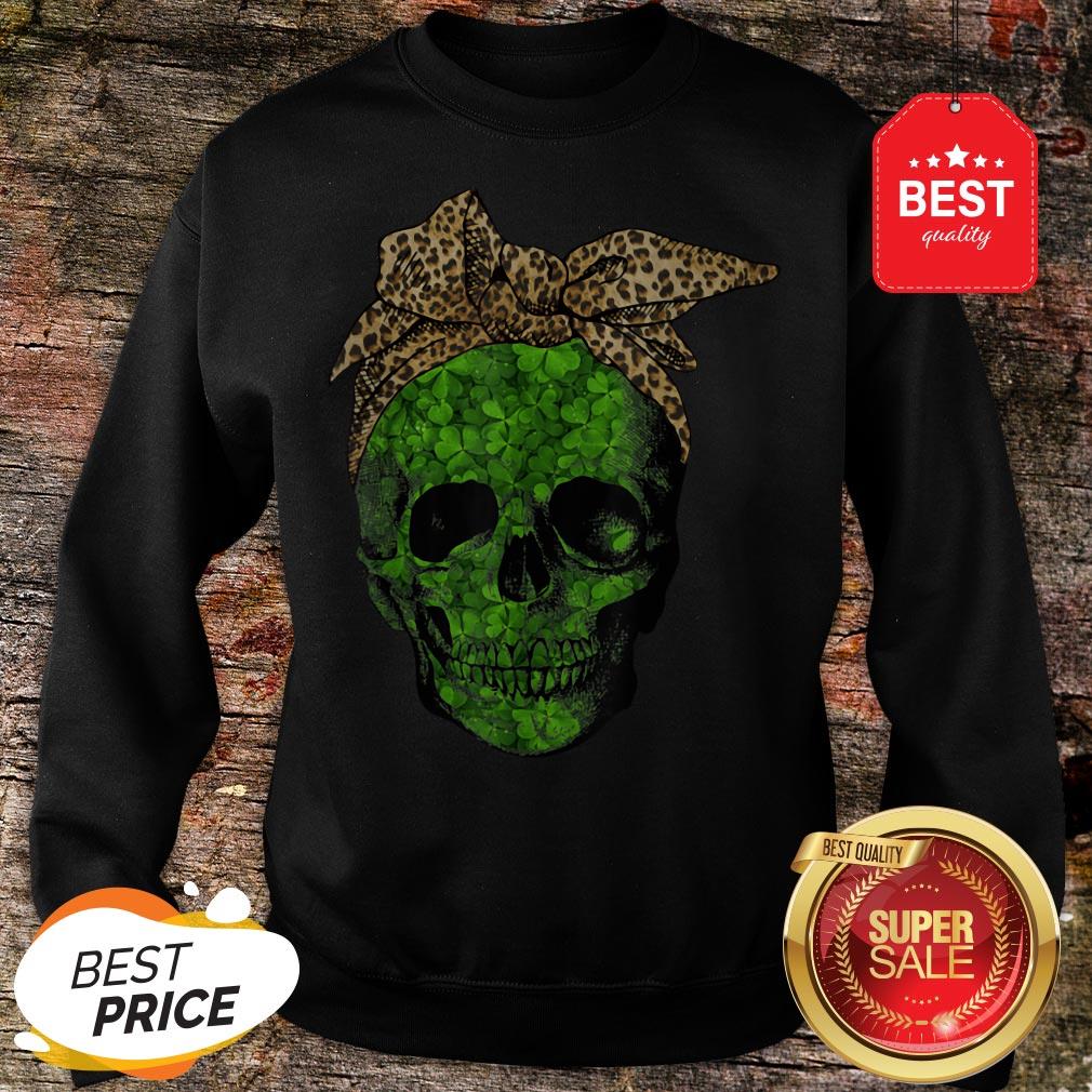 Leopard Bandana Shamrock Skull St Patrick’s Day Gifts T-Shirt