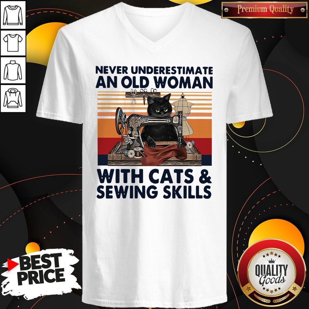 Never Underestimate An Old Woman With Cats And Sewing Skills Shirt