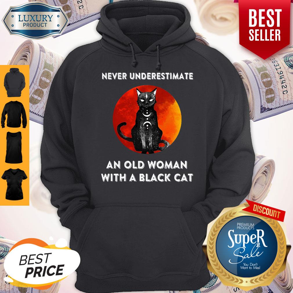 Nice Never Underestimate And Old Woman With A Black Cat Moon Shirt