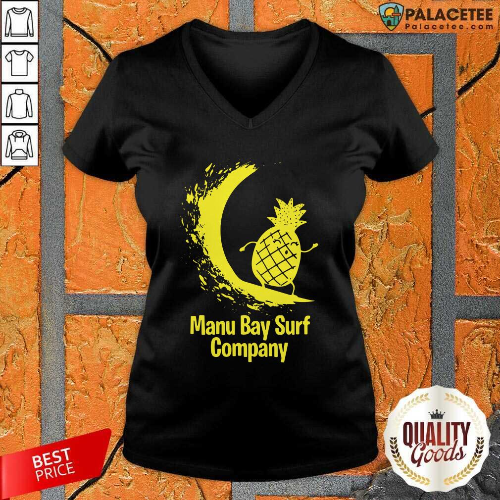 Premium Manu Bay Surf Company New Zealand Gold Surfing Pineapple Shirt