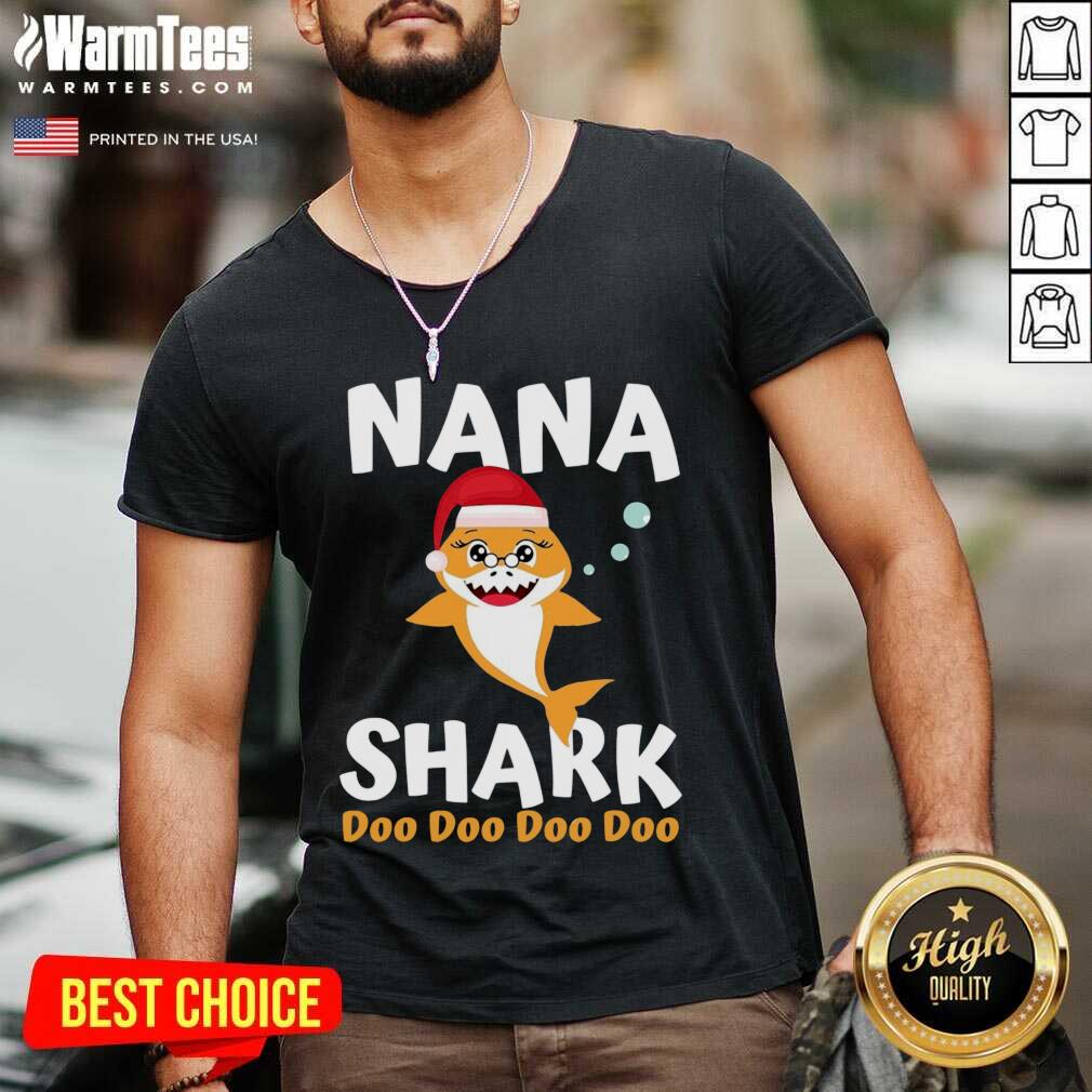 Pretty Nana Shark Christmas Mommy Shark Daddy Shark Shirt