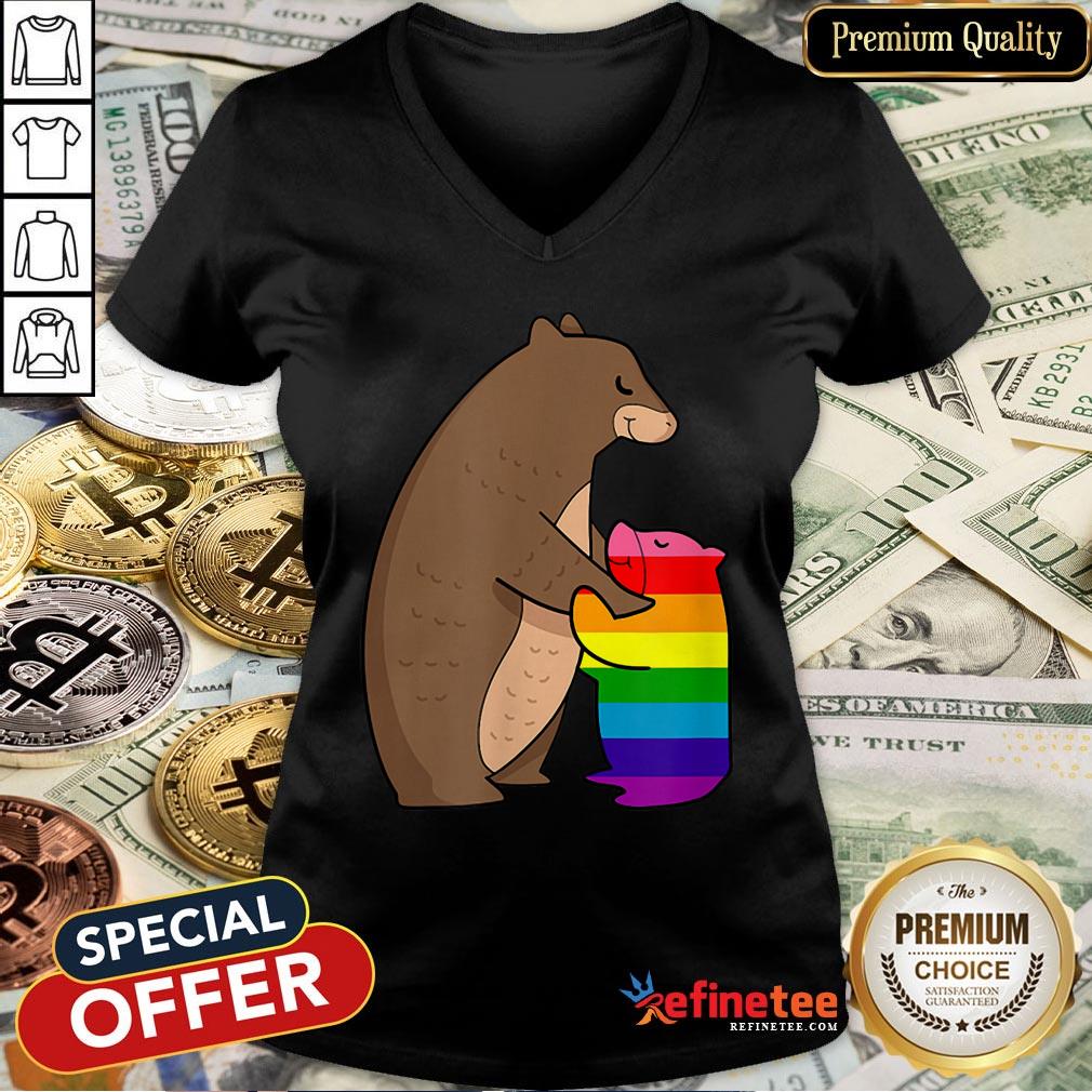 Pretty Premium Lgbt Pride Cute Mama Bear With Cub Unconditional Love Shirt