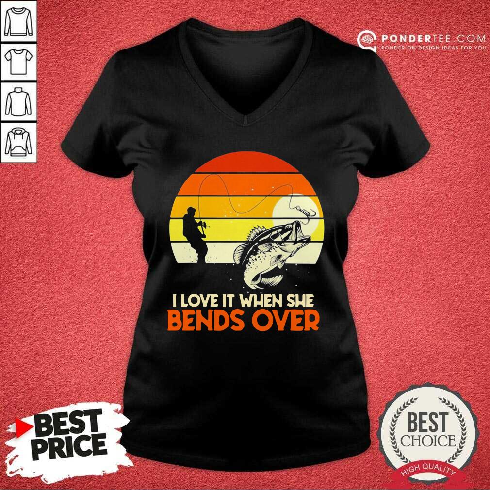 Retro Fishing I Love It When She Bends Over Vintage Shirt