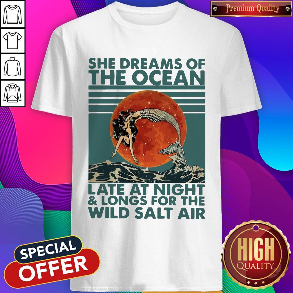 she-dreams-of-the-ocean-late-at-night-and-longs-for-the-wild-salt-air-moon-vintage-shirt.jpg