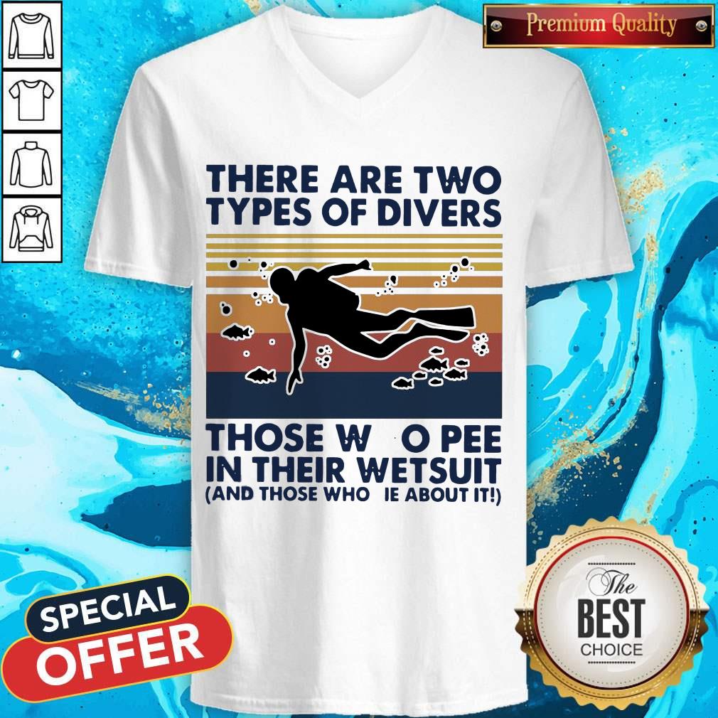 there-are-two-types-of-divers-those-who-pee-in-their-wetsuit-and-those-who-lie-about-it-vinv-neck.jpg
