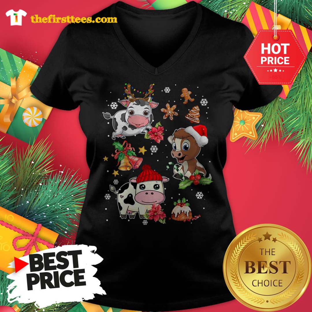 Three Funny Baby Cows Chibi Merry Christmas Shirt
