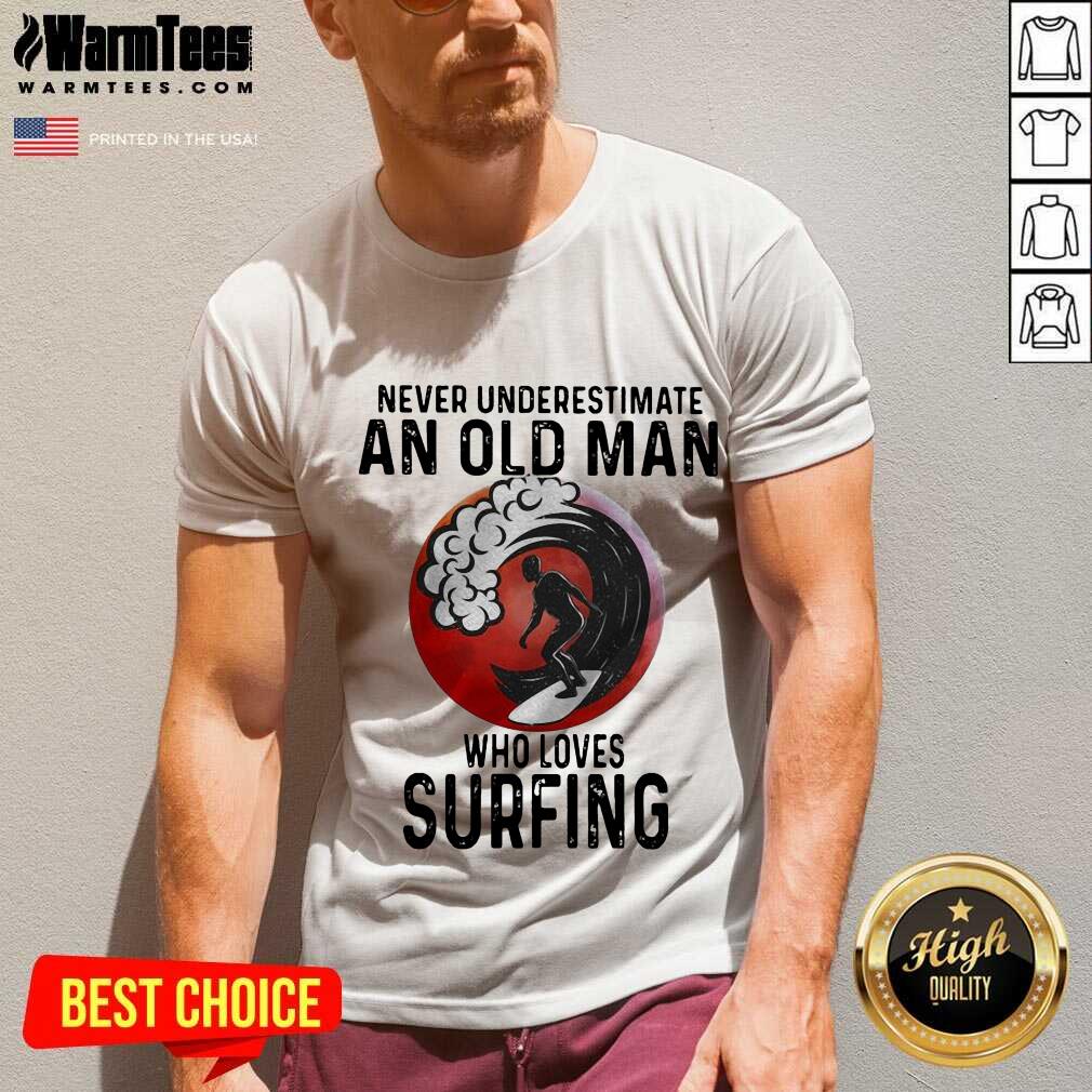 Top Never Underestimate An Old Man Who Loves Surfing The Moon Shirt