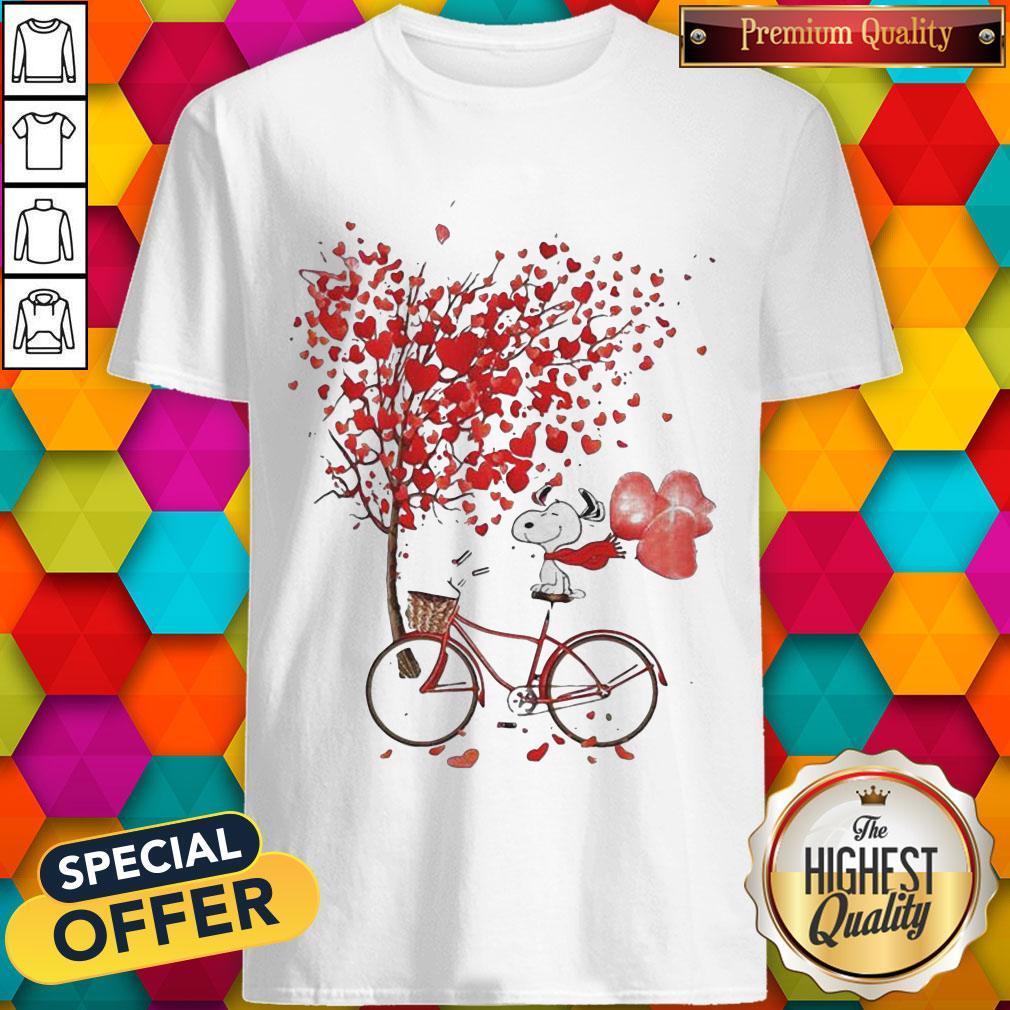 Top Snoopy Riding Bicycle Hearts Shirt