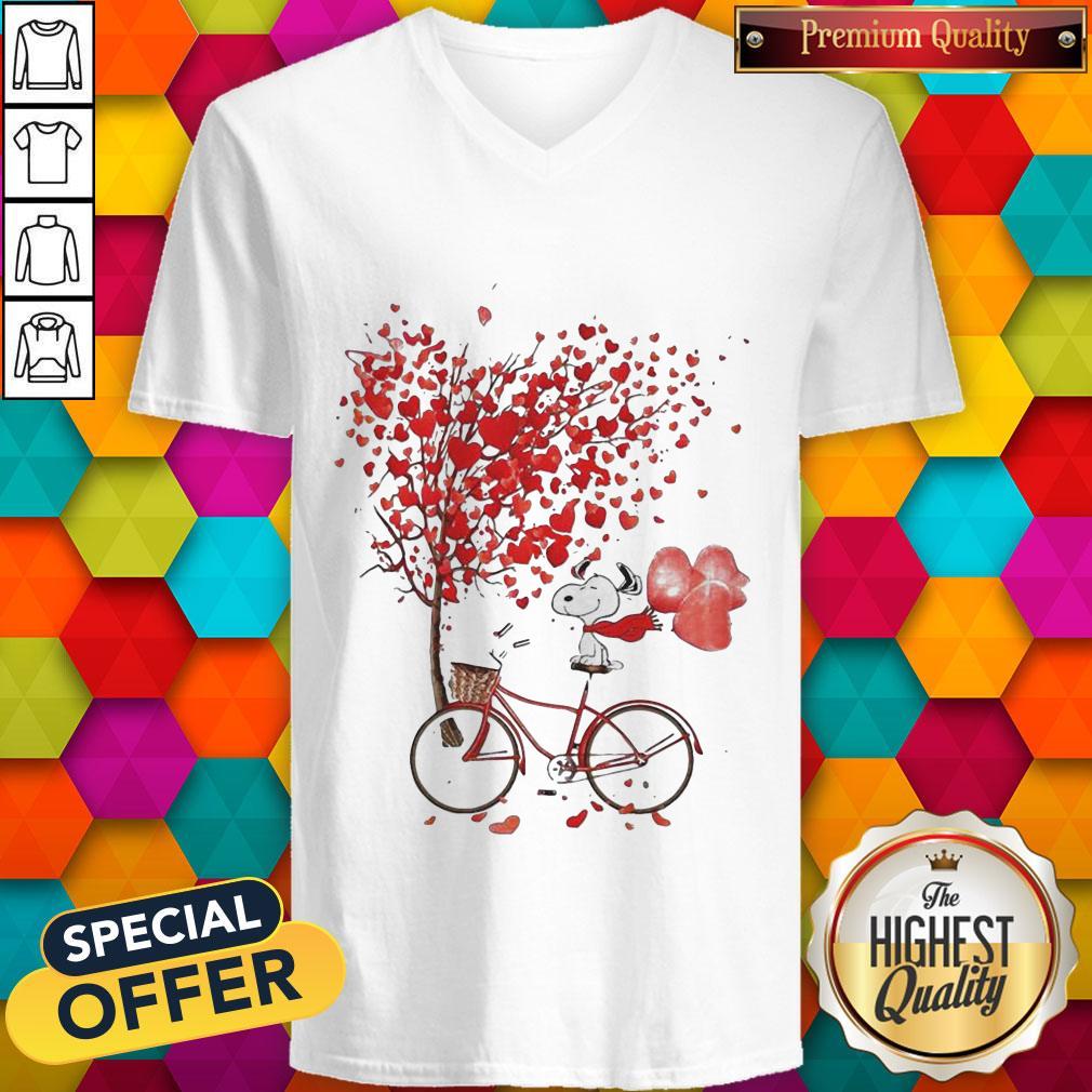 Top Snoopy Riding Bicycle Hearts Shirt