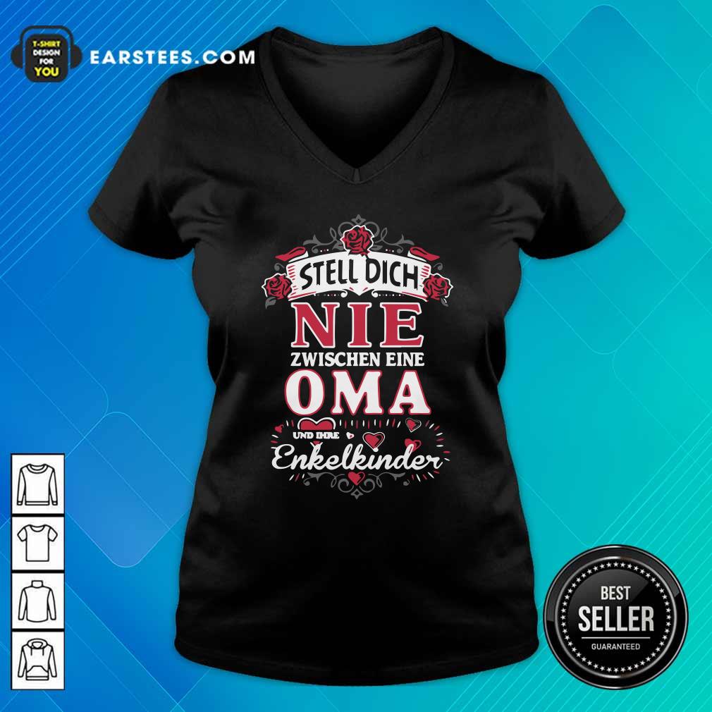 Awesome Stell Dich Nie Zwischen Eine Oma Und Ihre Enkelkinder Shirt
