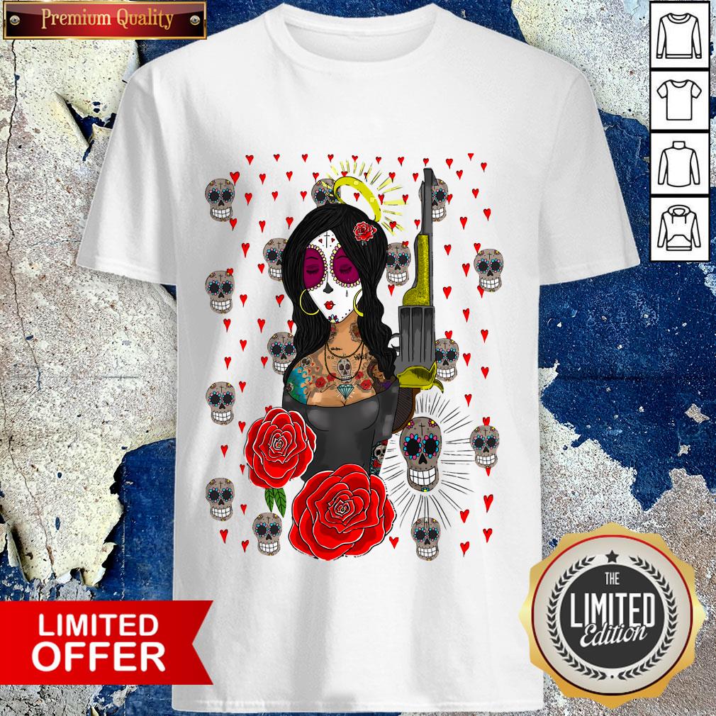 Girls Guns Rose And Skulls Dia De Los Muertos T-Shirt