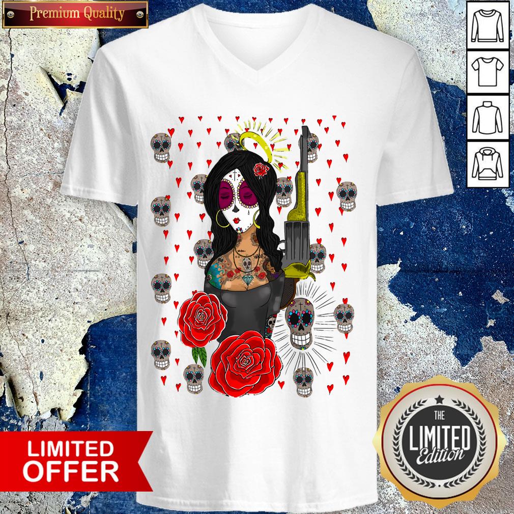 Girls Guns Rose And Skulls Dia De Los Muertos T-Shirt