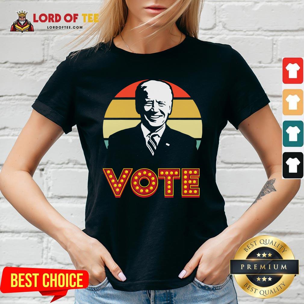 Joe Biden Vote 2020 Funny Vintage Retro Style Political Tee T-Shirt