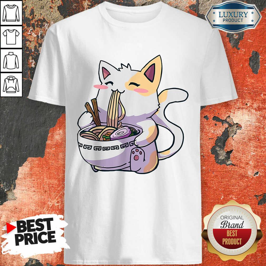 Kawaii Cat Lover Japanese Anime Cat Eating Ramen Noodle Shirt