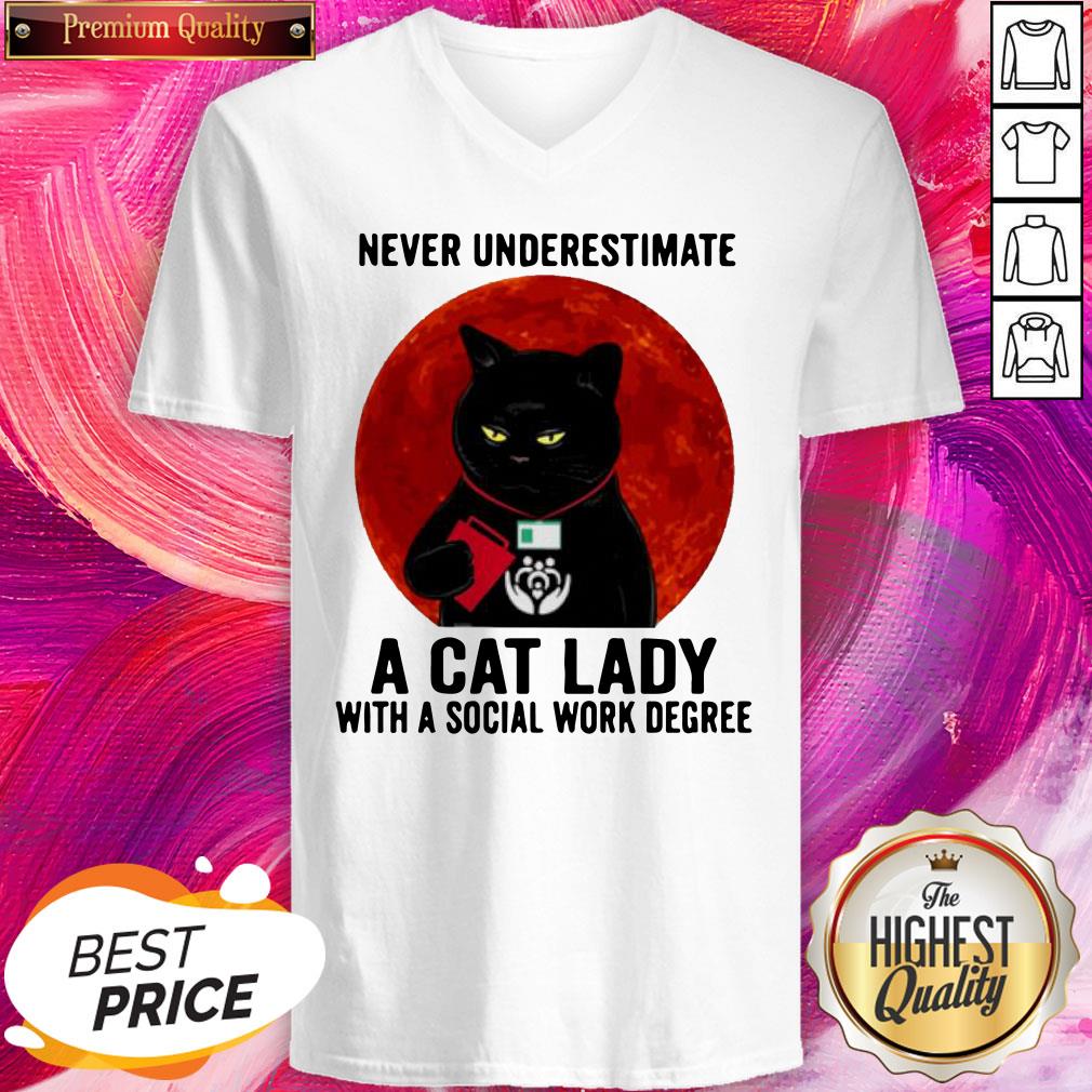 Never Underestimate A Cat Lady With A Social Work Degree Halloween Shirt
