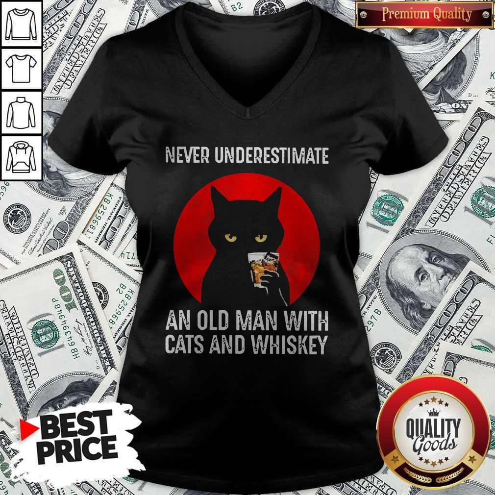 Never Underestimate An Old Man With Man With Cats And Whiskey Shirt