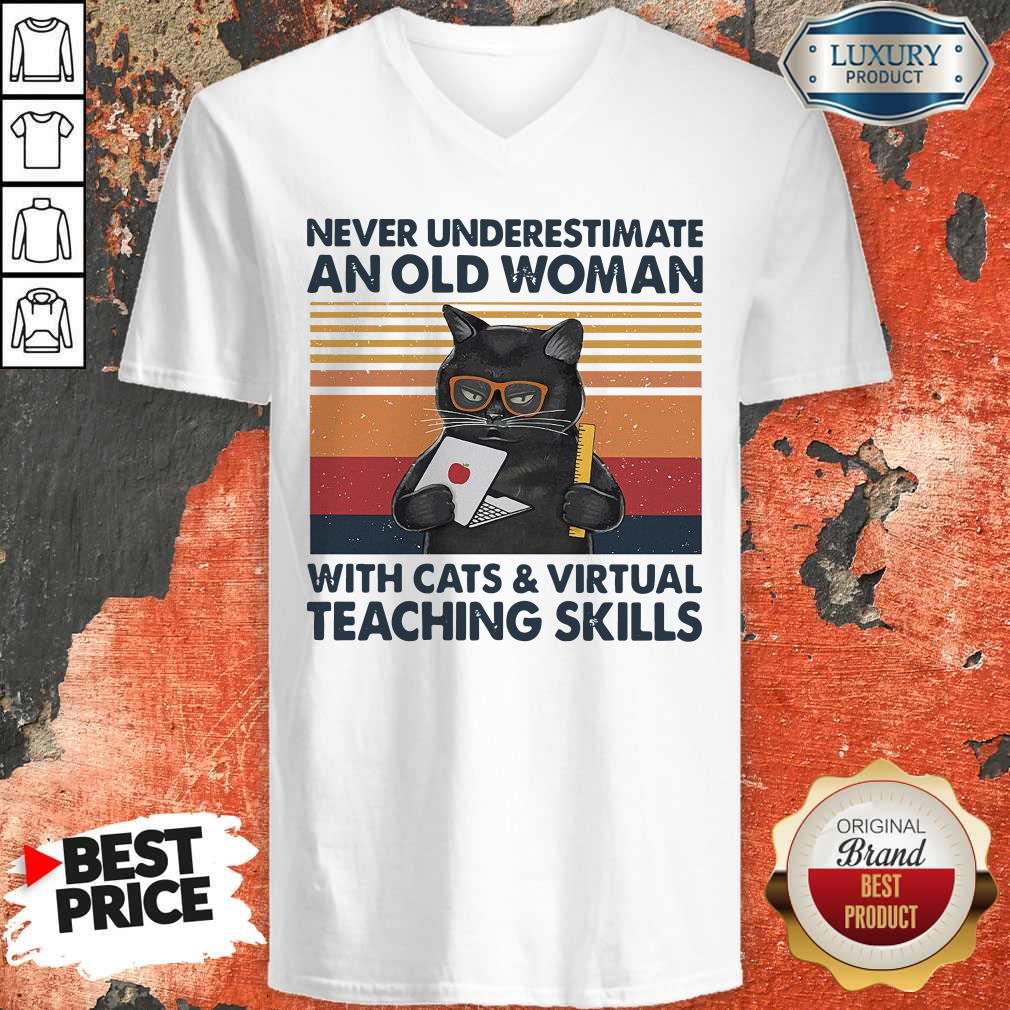 Never Underestimate An Old Woman With Cats Vintage Retro Shirt