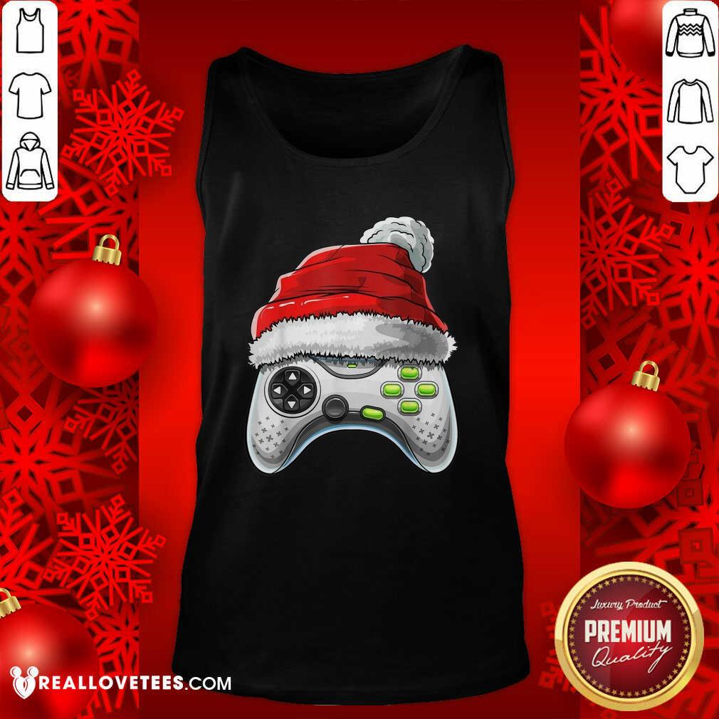 Nice Video Game Controller Santa Hat Christmas Shirt