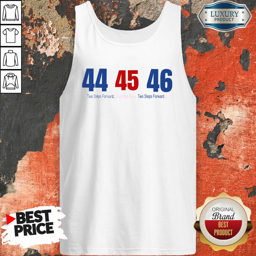 Perfect Charlie Brown And Snoopy Watching Kansas City Chiefs Shirt