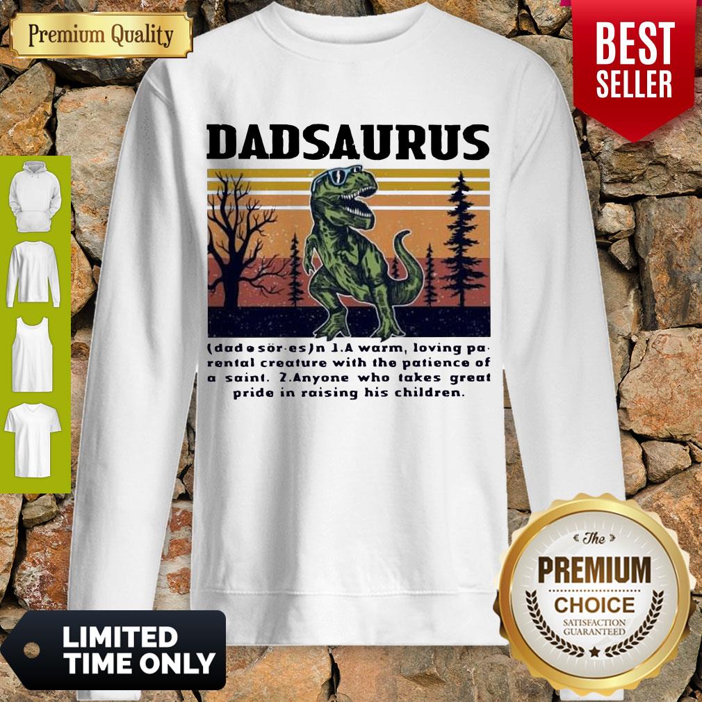 Top Dadasaurus A Warm Loving Retro Navy Dadasaurus Definition Vintage Shirt