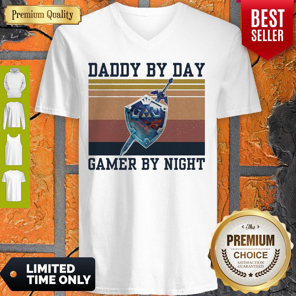 Top Hylian Shield Daddy By Day Gamer By Night Vintage Shirt