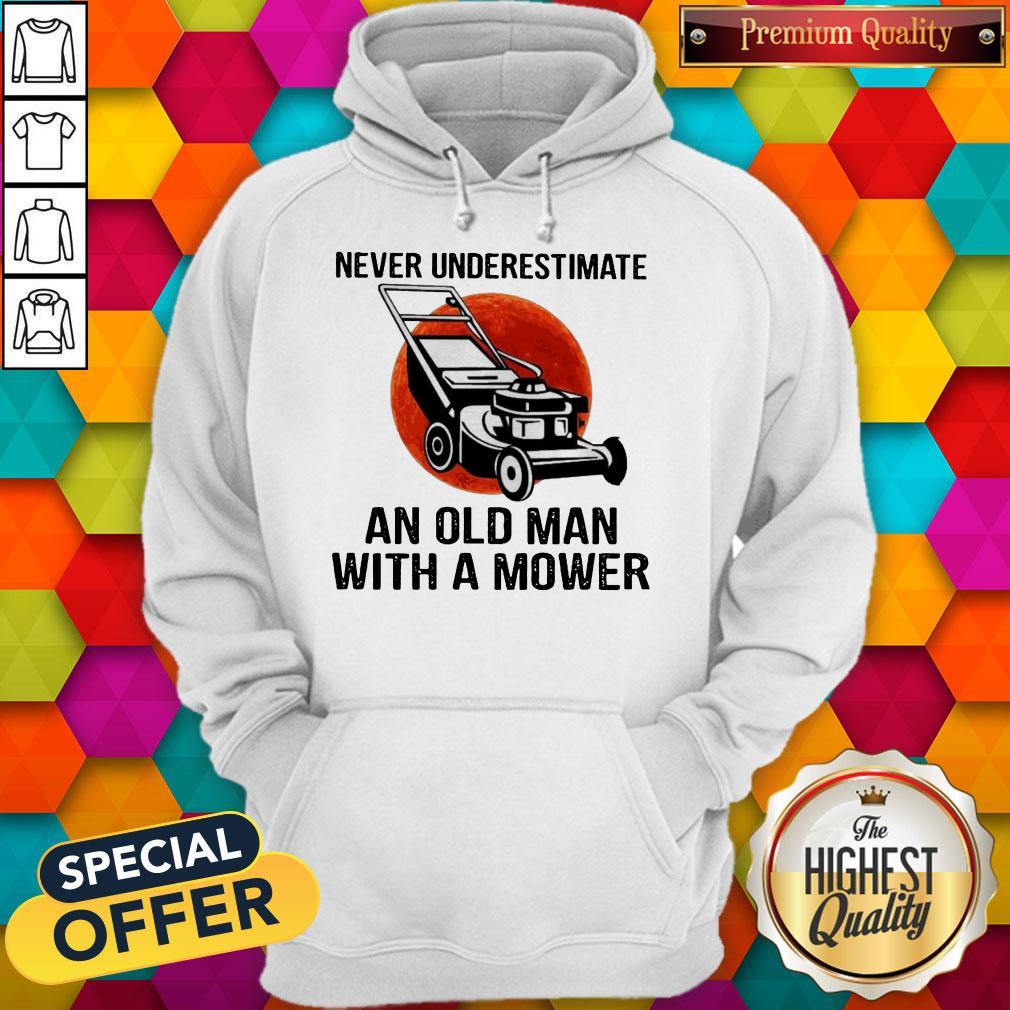 top-never-underestimate-an-old-man-with-a-mower-moon-hoodie.jpg