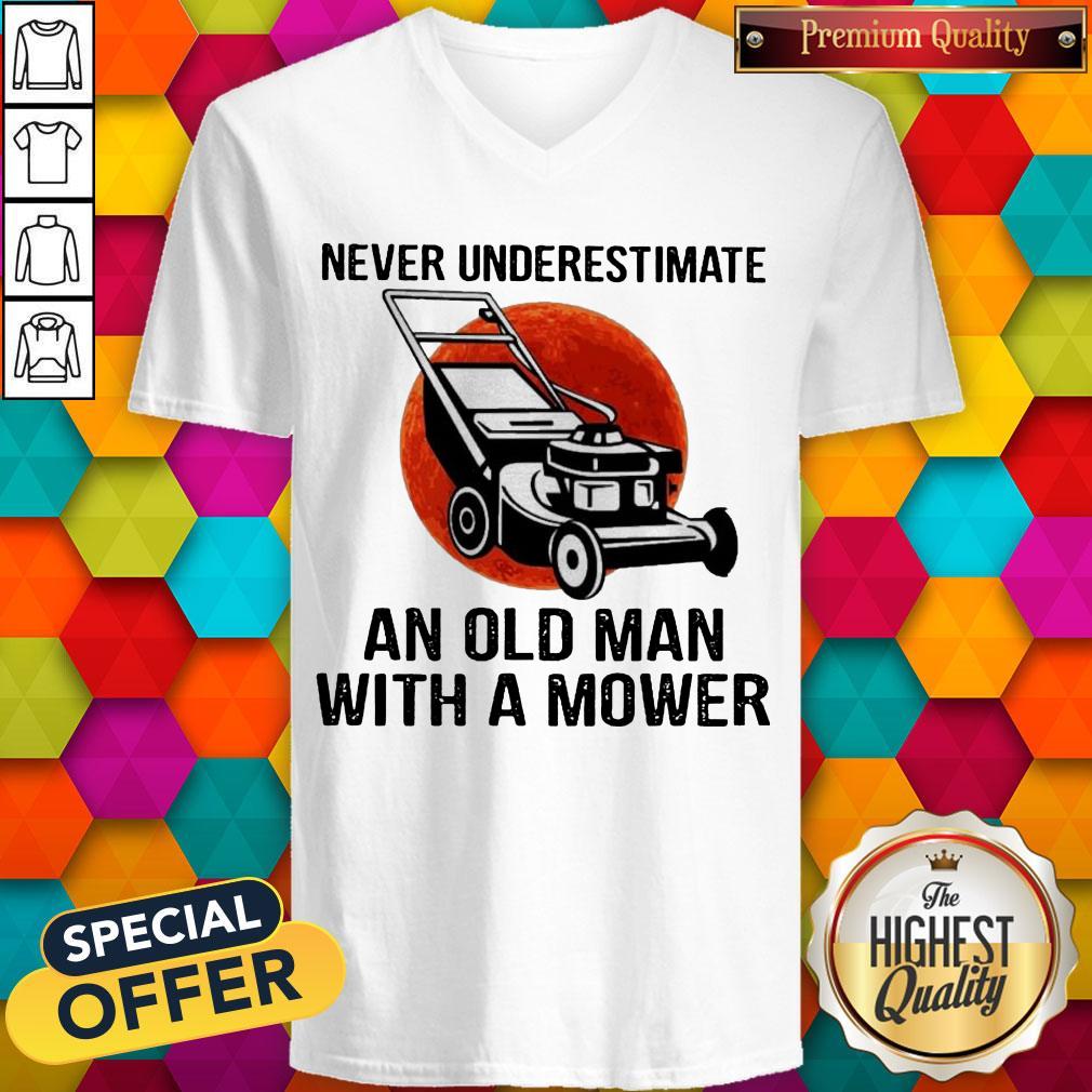 top-never-underestimate-an-old-man-with-a-mower-moon-v-neck.jpg