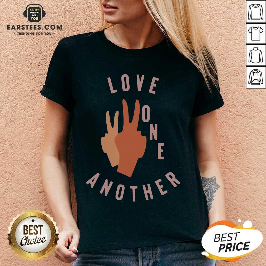 Top Old Navy Love One Another 2021 Shirt