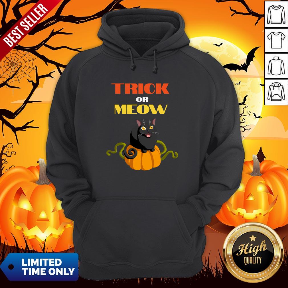 Trick Or Treat Funny Pumpkin Black Cat Halloween Shirt