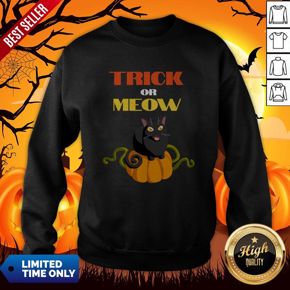 Trick Or Treat Funny Pumpkin Black Cat Halloween Shirt