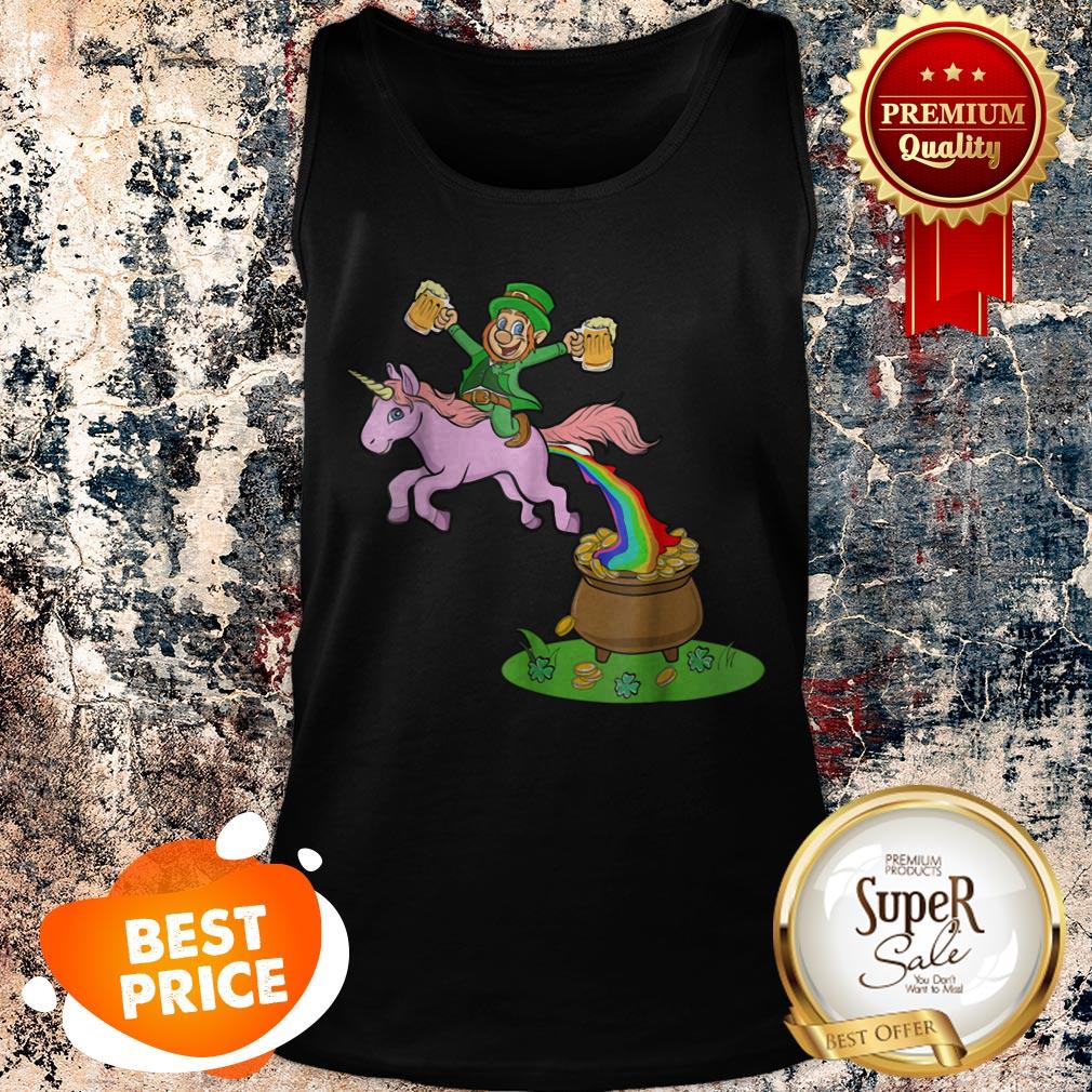 Nice Leprechaun Riding A Unicorn – Funny St Patricks Day Shirt